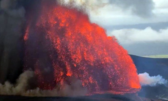 Kīlauea Volcano in Hawaii Volcanoes National Park - Hilo - 1