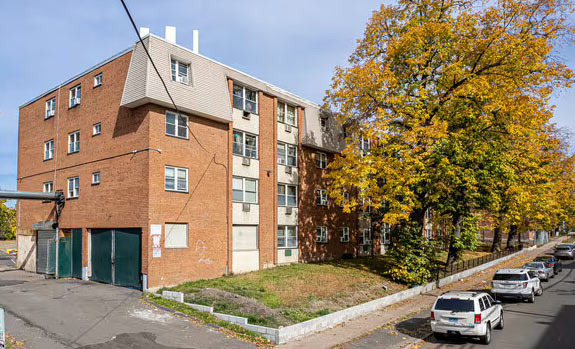 하트포트에서 렌트할 거면 그냥 집을 사는 게 낫지 않나? - Hartford - 1