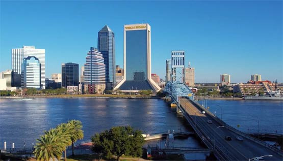 잭슨빌 가구소득은 $63,000으로 평균 $78,538보다 낮다 - Jacksonville - 1