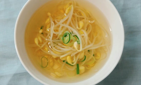 Auntie's Secret Recipe for Bean Sprout Soup, This is All You Need - Flushing - 1