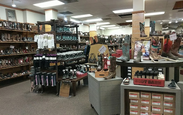 The Wrangler in Downtown Cheyenne: A Special Place - Cheyenne - 3